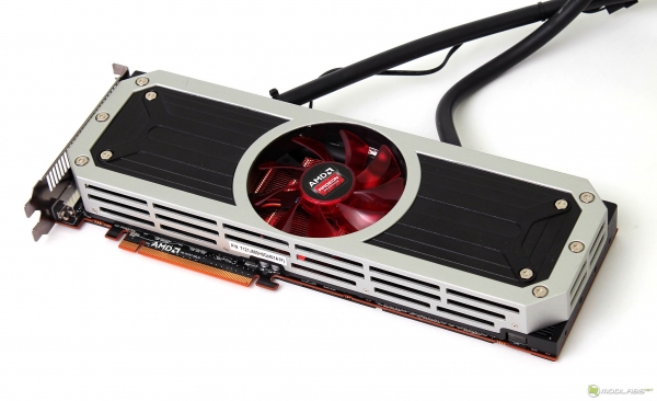 Двуядреният Radeon R9 295X2 вече може да бъде купен за 9