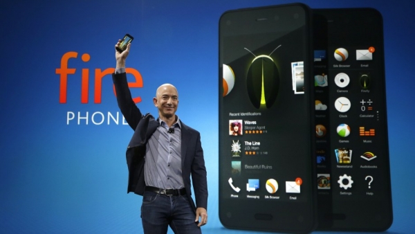 Amazon свали цената на отключения Fire Phone до 199 долара