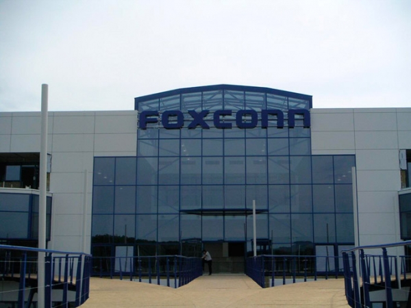 Foxconn ще произвежда сапфирното стъкло за смартфоните на Apple