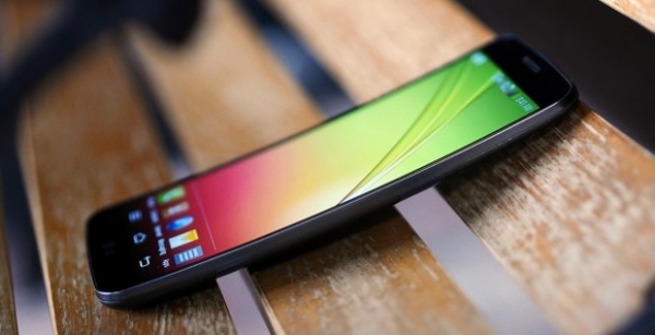 LG G Flex 2 ще се появи на CES 2015