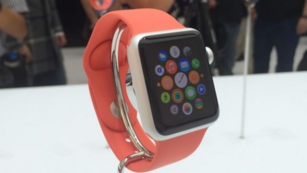 Приложенията на Apple Watch ще се инсталират през iPhone