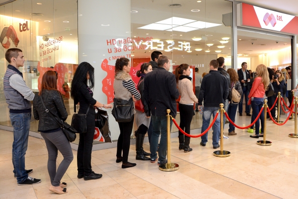 Голям интерес към iPhone 6 в първия му ден в Мтел