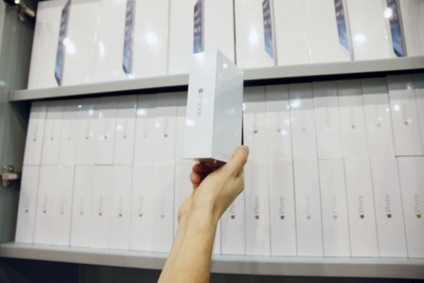 До края на месец март 2015 година се очаква да бъдат продадени 200 милиона iPhone 6