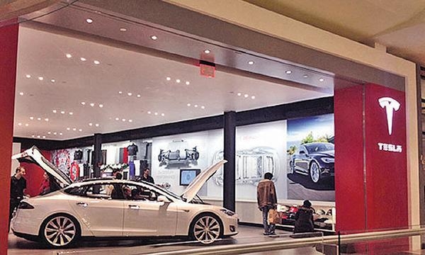 Tesla ще препродава употребявани електромобили
