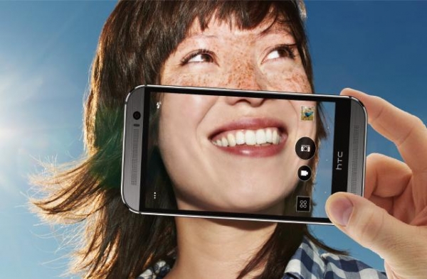 HTC One (M8 Eye) ще се появи в продажба на 15 октомври