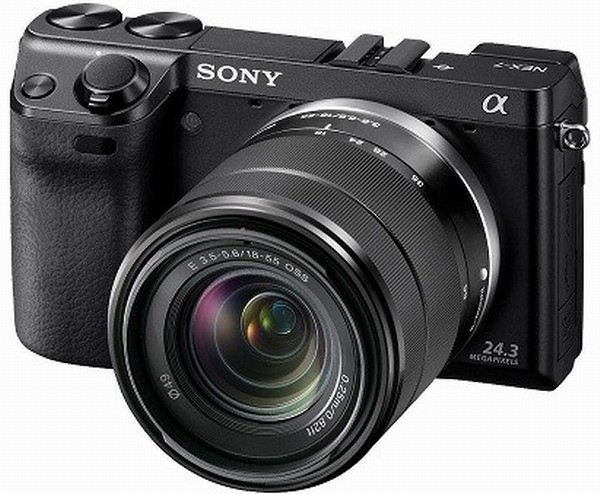 Безогледалният фотоапарат Sony A7000 с възможност за запис на 4К видео ще бъде показан на CES 2015