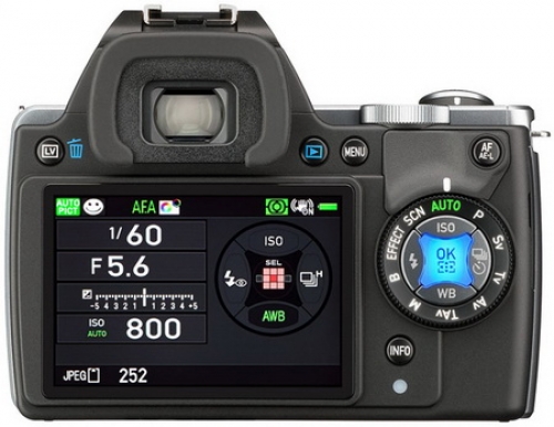 Pentax представи на пазара огледалния цифров фотоапарат K-S1