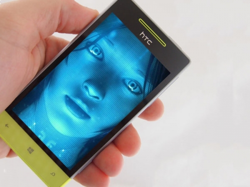 Cortana може да предава гласови команди на останалите приложения в апарата