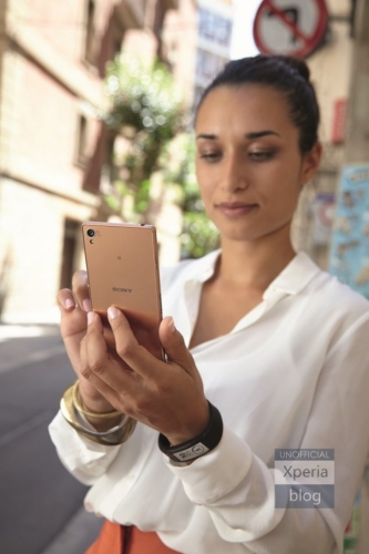 Прес-снимки на Sony Xperia Z3 и „живи“ снимки на Nokia Lumia 830 се появиха в Мрежата