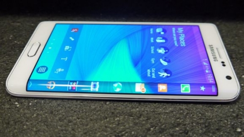 Samsung обяви официално Galaxy Note Edge с огъващ се OLED дисплей