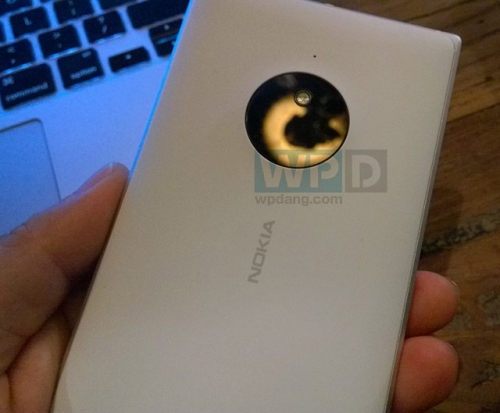 Прес-снимки на Sony Xperia Z3 и „живи“ снимки на Nokia Lumia 830 се появиха в Мрежата
