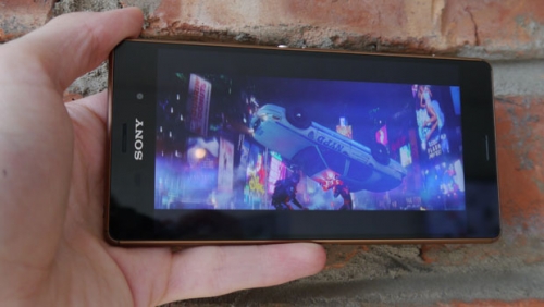 Sony: 2К екраните на смартфоните не са оправдани заради натоварването върху батерията