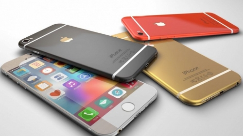 Нетърпеливи фенове на Apple вече се редят пред магазина в очакване на новия iPhone 6