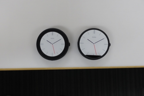 Motorola показа ранните прототипи на часовника Moto 360