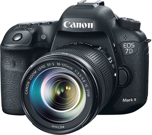 Canon представи огледалния фотоапарат EOS 7D Mark II