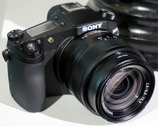 Неофициална информация за цифровия фотоапарат Sony RX20 с поддръжката на 4К видео