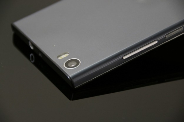 Първа информация за стилния смартфон Blackview Alife S1