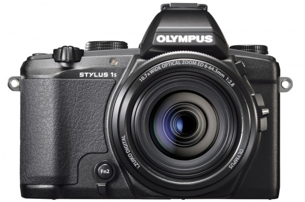 Започнаха продажбите на цифровия фотоапарат Olympus Stylus 1s