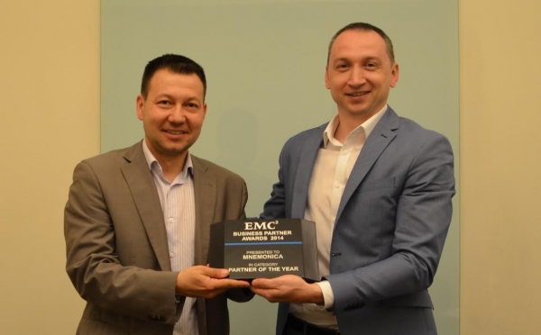 Мнемоника стана „Партньор на годината“ на EMC