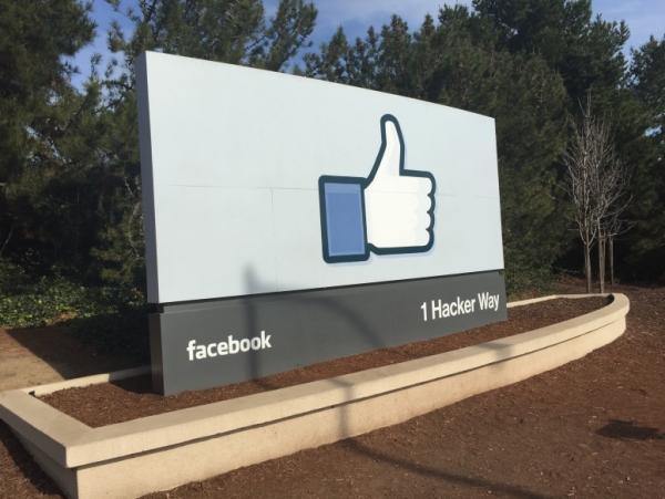 Facebook продължава борбата с фалшивите харесвания