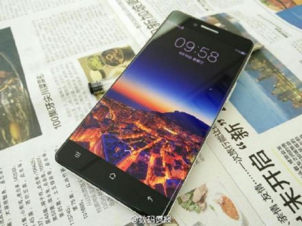 Нови изтекли снимки на Oppo R7 показват впечатляващия дизайн без рамка