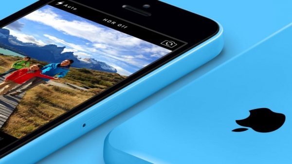 Apple поръчва 4-инчови панели за нов iPhone