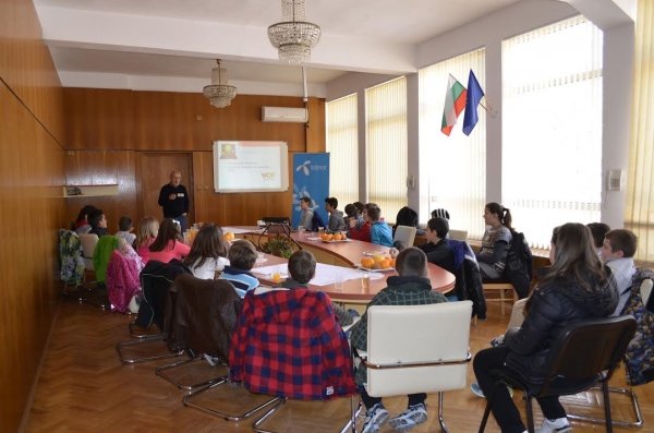 Теленор подкрепя обучения за онлайн безопасност в страната