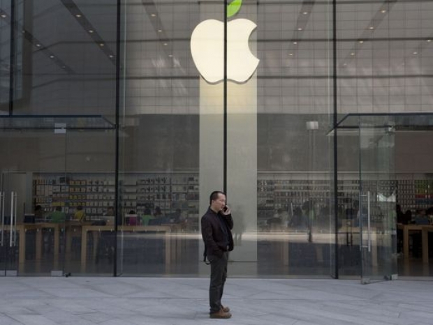 Apple олекна със 8 милиарда