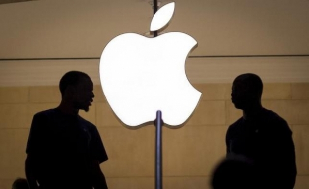 Apple олекна със 8 милиарда