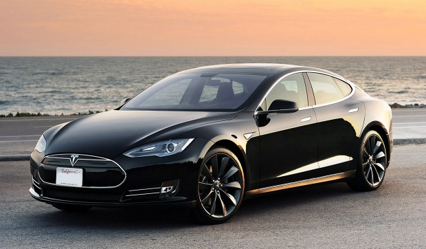 Датчани изминаха повече от 700 км. с едно зареждане на Tesla