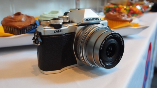 Анонс на цифровия фотоапарат Olympus OM-D E-M10 II