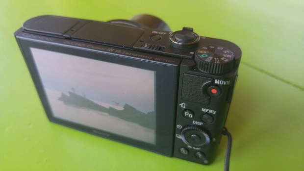Ревю на Sony Cybershot DSC-WX500 и DSC-HX90V: ултракомпактни суперзуми