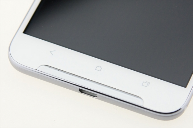 HTC One X9: появиха се прес-снимки на металния смартфон