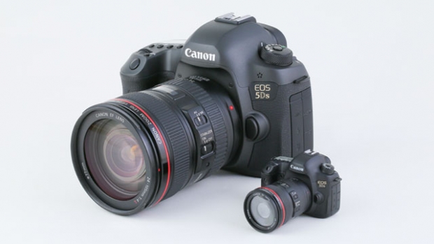 Макет на Canon 5DS в мащаб 1:2,6