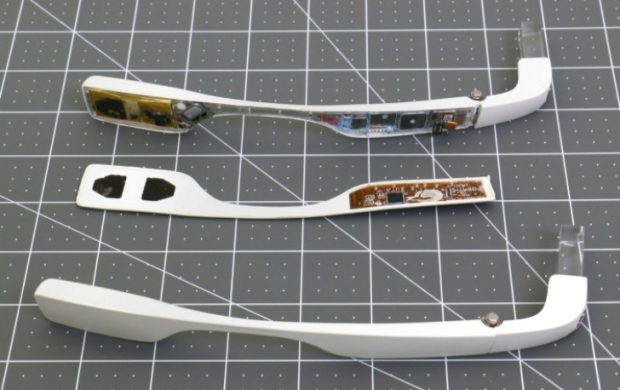 Новата версия на смарт-очилата Google Glass получи сертификат от FCC