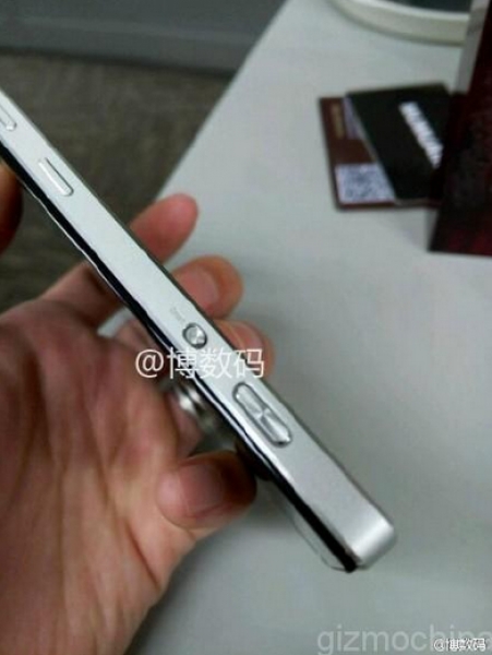 Снимки и характеристики на QHD-флагмана Lenovo Vibe Z3 Pro