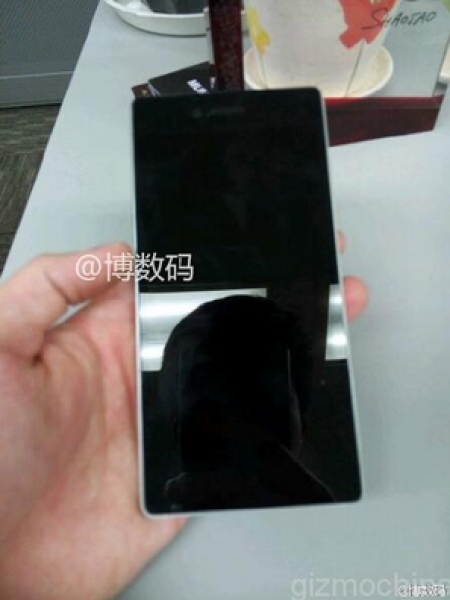 Снимки и характеристики на QHD-флагмана Lenovo Vibe Z3 Pro