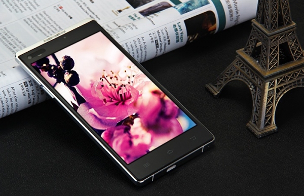 Utta X1 Storm: смартфон с осемядрен процесор и 2 GB оперативна памет