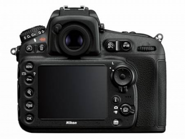 Nikon представи огледалния фотоапарат D810A, способен да заснема нощното небе