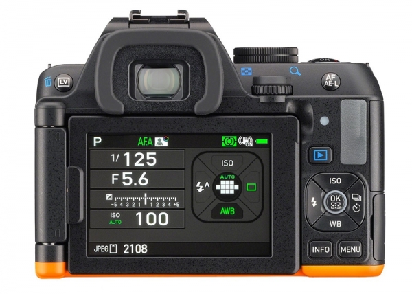 Официален анонс на компактния фотоапарат Pentax K-S2