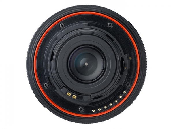 Pentax-DA 18–50mm F4–5.6 DC WR RE: обектив с оптично увеличение и уникална конструкция
