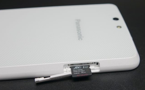Panasonic анонсира смартфона Eluga U2 с ОС Android 5.0