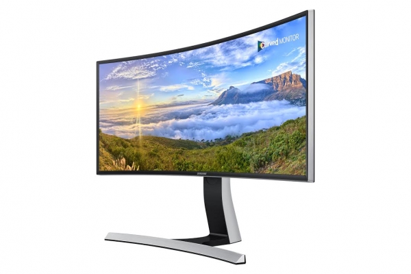 Samsung Electronics представя нови монитори и Signage технологии на CES 2015