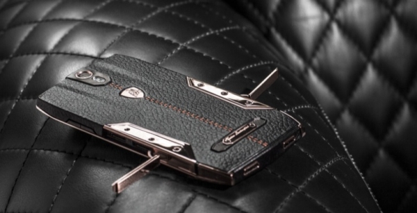 CES 2015: Този смартфон Lamborghini може да бъде ваш срещу 6000 долара