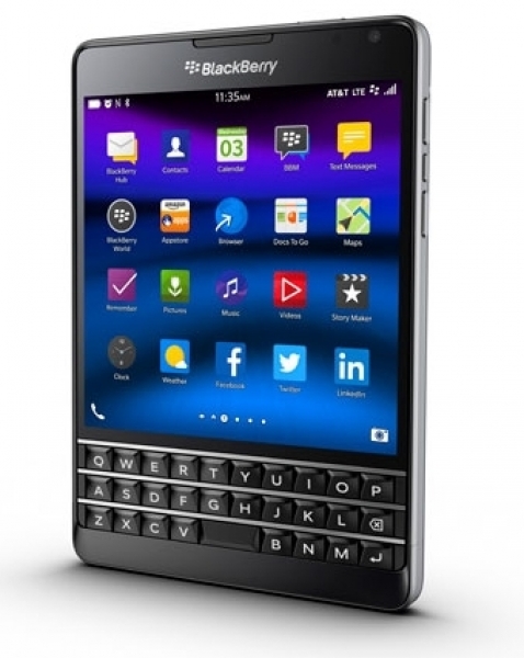 BlackBerry специално за AT&T промени дизайна на Passport