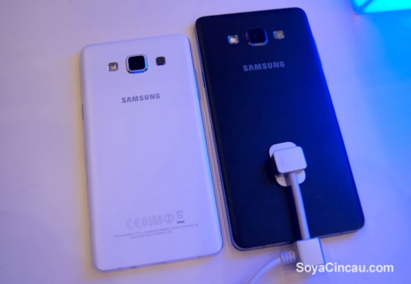 Samsung показа най-тънкият си телефон в Малайзия