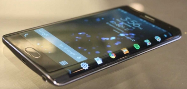 Samsung ще пусне два Galaxy S6 модела на MWC?