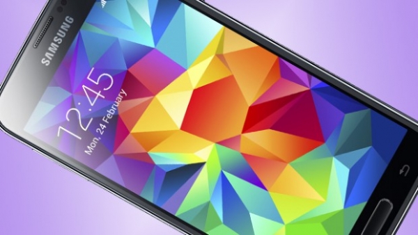 Samsung готви сериозни промени в TouchWiz за Galaxy S6