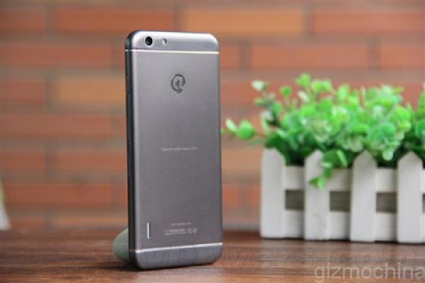 Dakele 3: още едно копие на смартфона iPhone 6