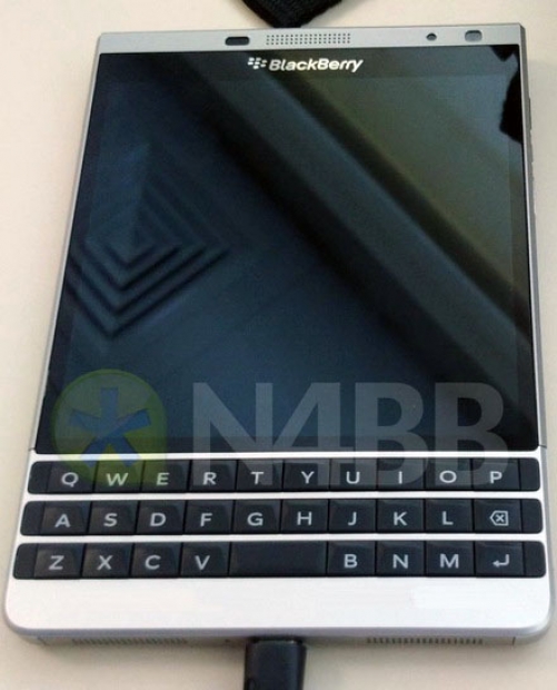Първа информация за смартфона BlackBerry Dallas с ОС BlackBerry 10